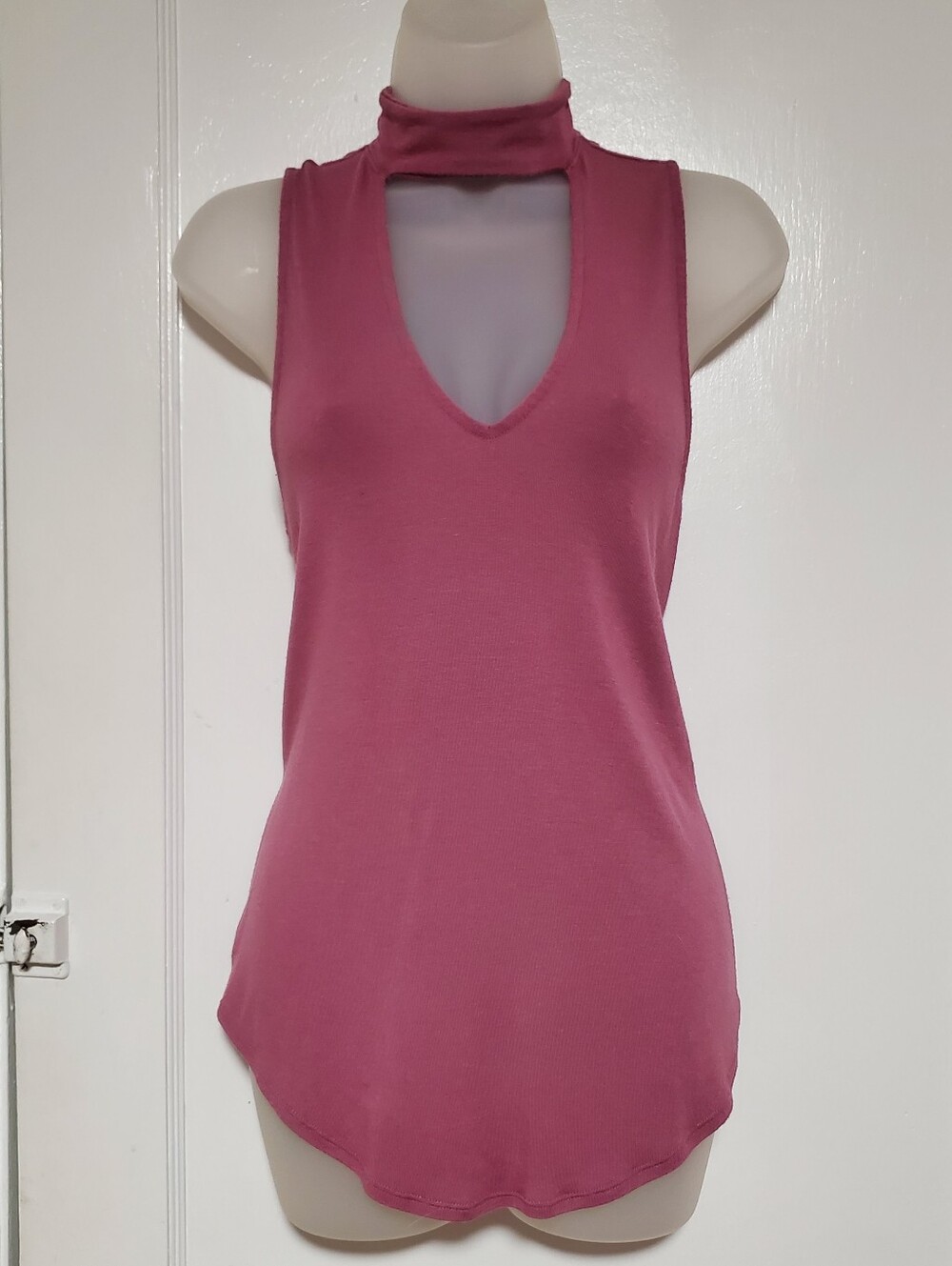 🆕️ Express Pink Sleeveless Mock Neck Tank Top, Sz S